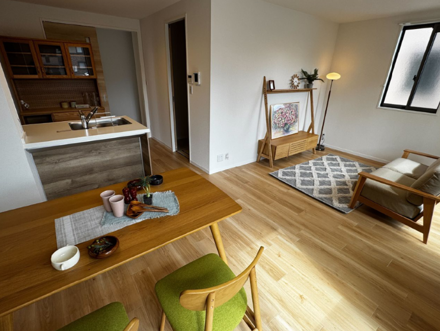 ミヤカグ | 家具屋広島｜10万点家具でコーディネート！工場併設インテリアショップ