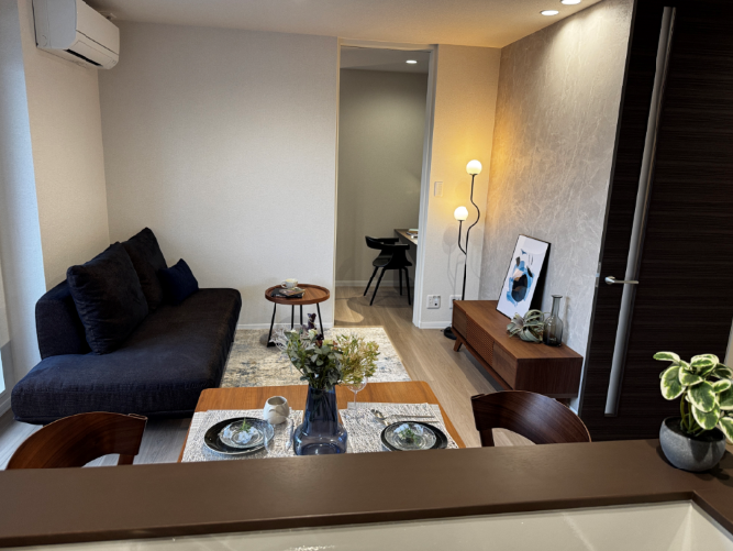 ミヤカグ | 家具屋広島｜10万点家具でコーディネート！工場併設インテリアショップ