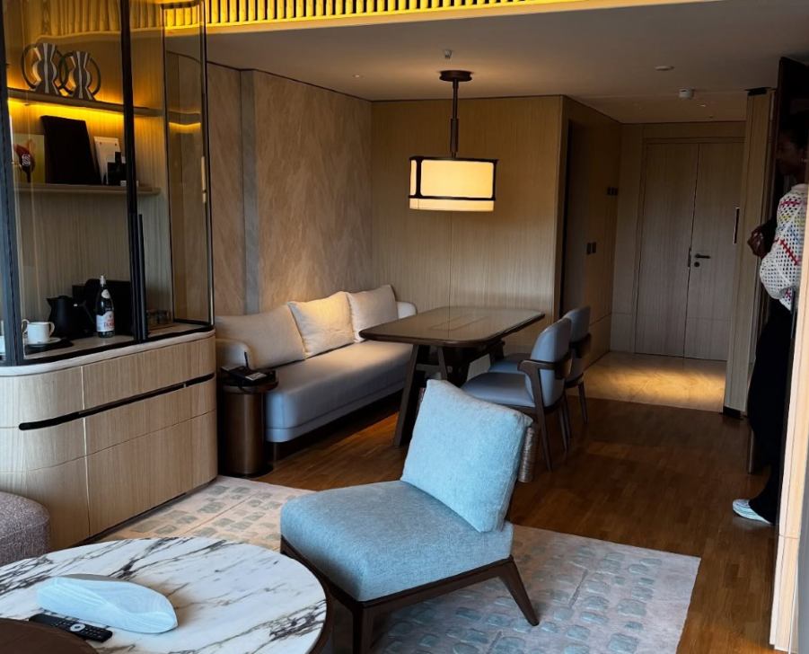 ミヤカグ | 家具屋広島｜10万点家具でコーディネート！工場併設インテリアショップ