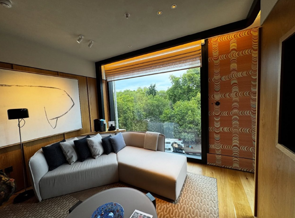 ミヤカグ | 家具屋広島｜10万点家具でコーディネート！工場併設インテリアショップ