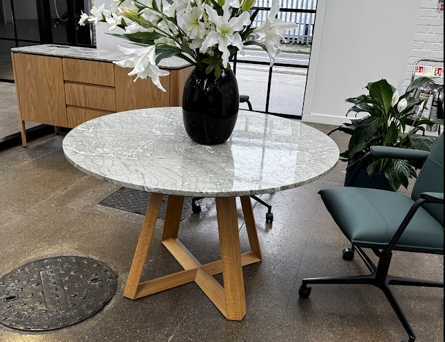 ミヤカグ | 家具屋広島｜10万点家具でコーディネート！工場併設インテリアショップ