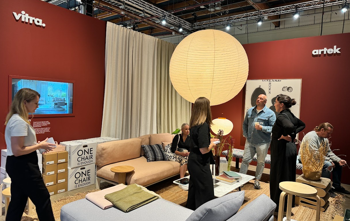 ミヤカグ | 家具屋広島｜10万点家具でコーディネート！工場併設インテリアショップ