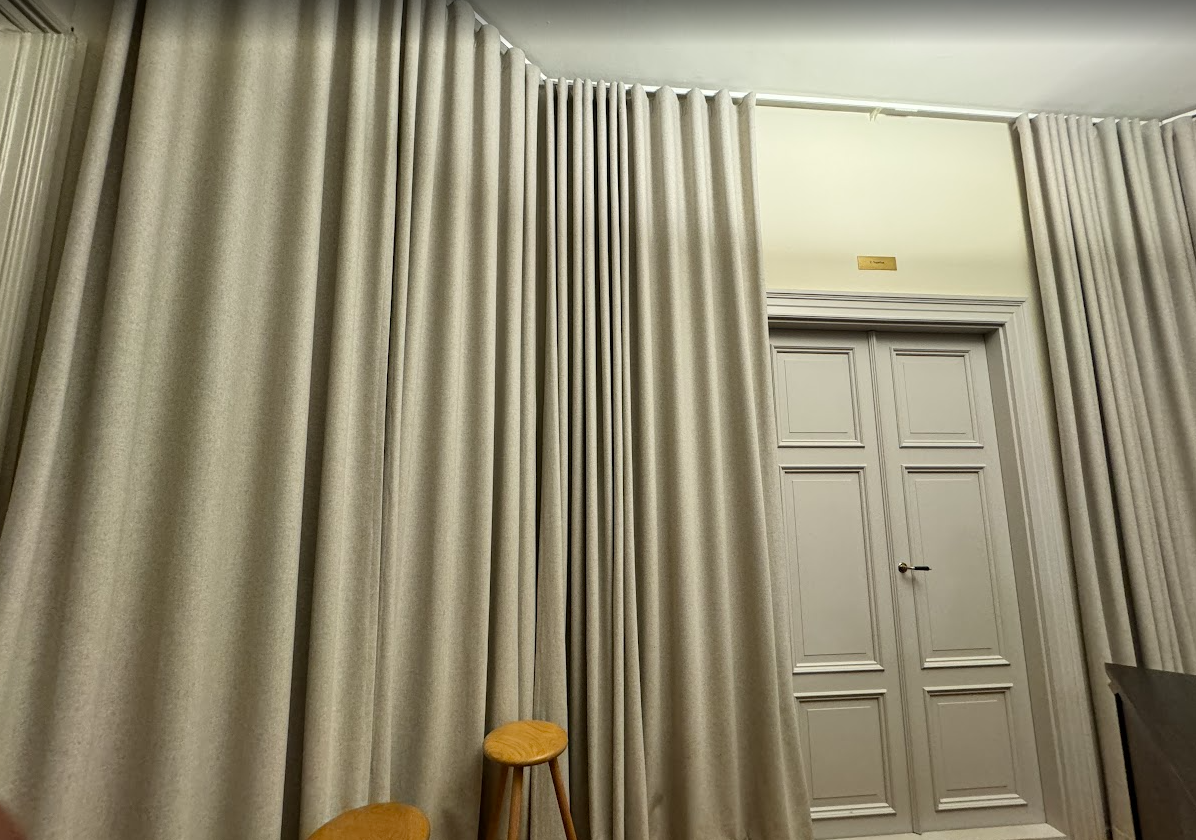 ミヤカグ | 家具屋広島｜10万点家具でコーディネート！工場併設インテリアショップ